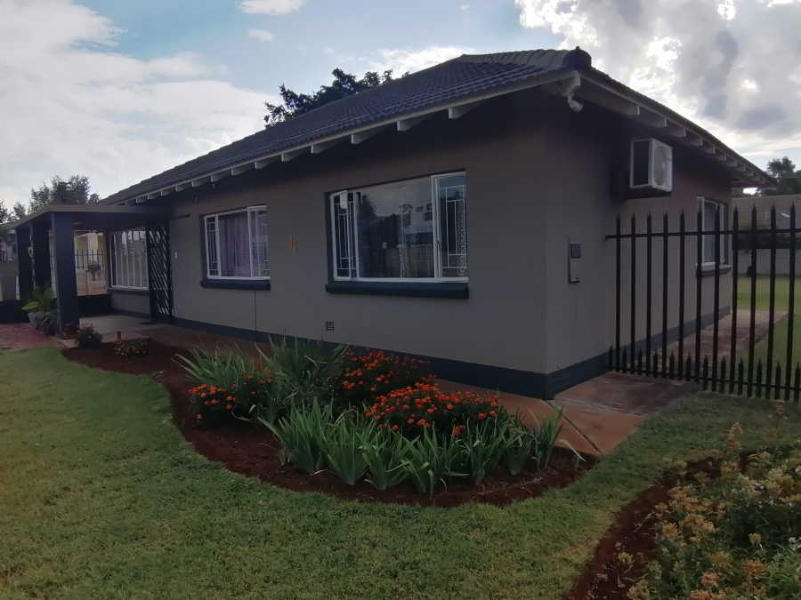 3 Bedroom Property for Sale in Stilfontein Ext 2 North West